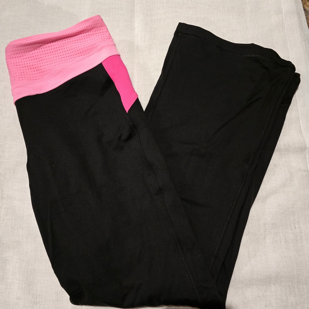 Victoria's Secret Pink and Black Leggings